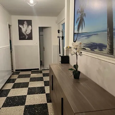 Veronica Διαμέρισμα